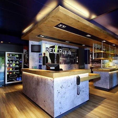 Ibis Budget Caen Porte De Bretagne Bretteville-sur-Odon Экстерьер фото