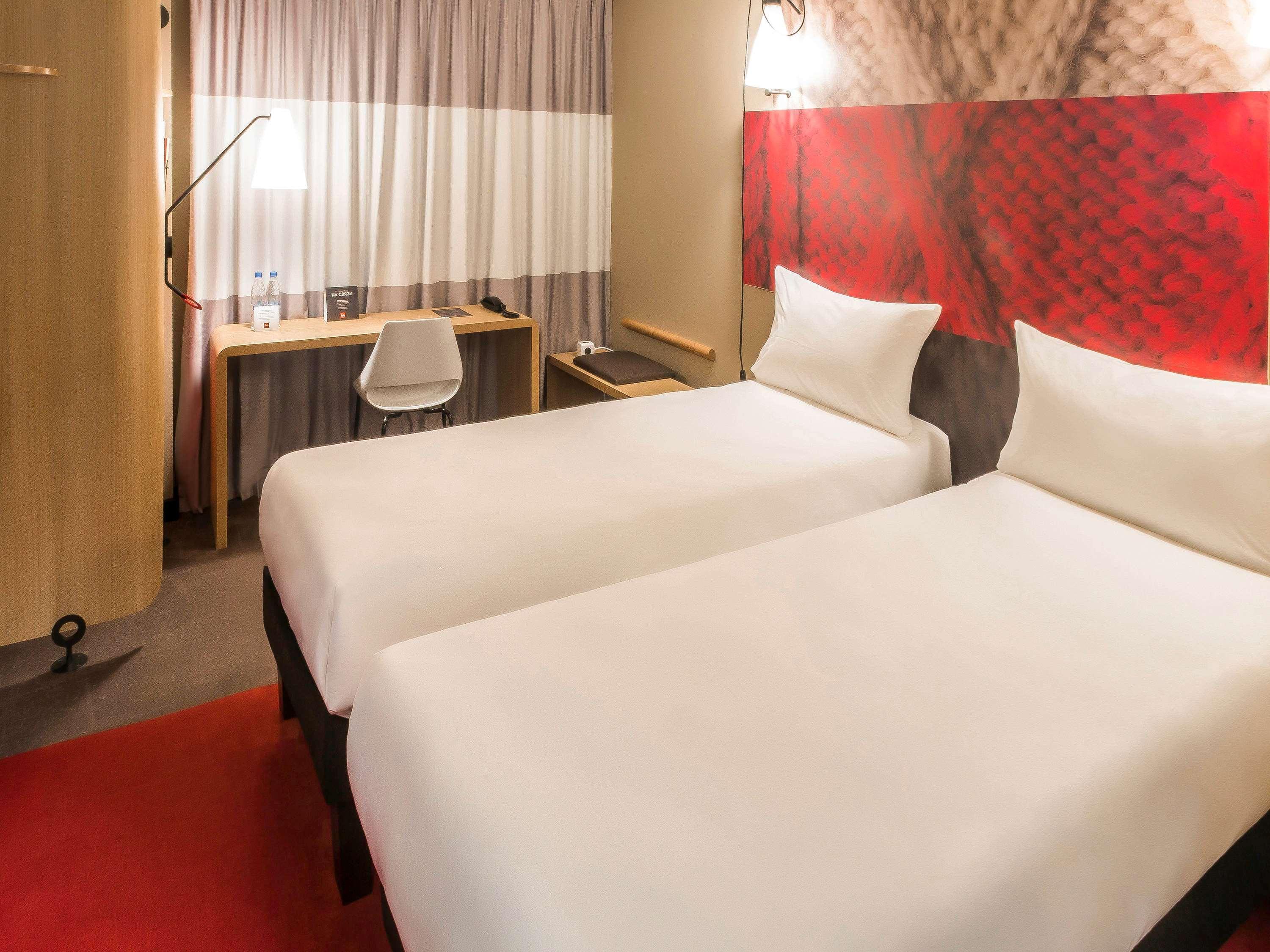Ibis Budget Caen Porte De Bretagne Bretteville-sur-Odon Экстерьер фото